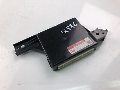 Q886 LEXUS Control Unit 88650-48390 - Image 1 of 4