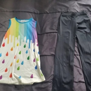 girl 8 sleeveless colorful top and black leggings - Picture 1 of 3