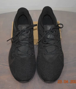 Nike Women's Quest 2 - Size 11 Wide Worn Once CJ6696-003 Black Worn Once - Picture 1 of 6