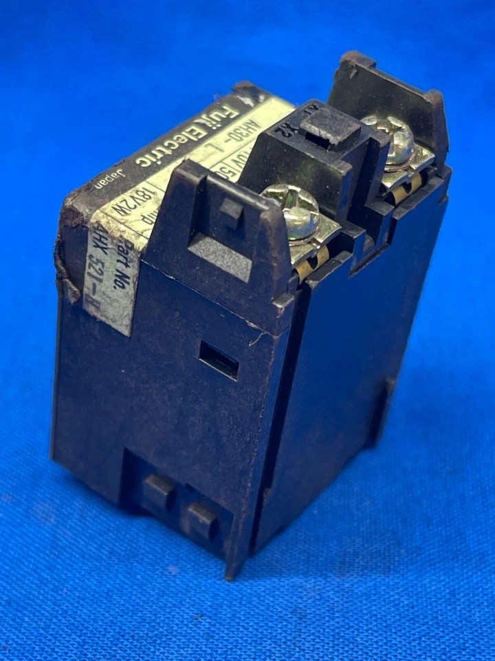 MÓDULO TRANSFORMADOR ELÉCTRICO FUJI AH30-LH PV: 100-110V 50/60HZ LÁMPARA: 18V 2W Foto 1 de 4