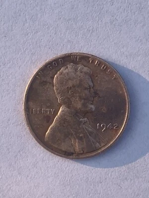 1942 Wheat Penny No Mint Mark Extremely Rare Error On The Rim "L" In Liberty - Image 1 of 4