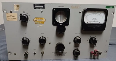 Hewlett Packard Model 206A Audio Signal Generator Delco Electronics - Image 1 of 4