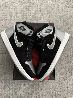Aleali May x Air Jordan 1 Retro OG Talla Alta 8 Foto 1 de 4