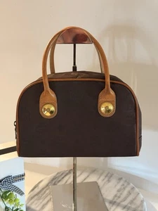 Bolso de Mano MCM Marrón Oscuro Boston Cartera Nylon Cuero Autenticado Certificado de Autenticidad - Imagen 1 de 19