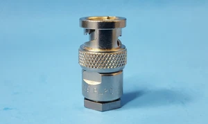ONE - BNC Connector Plug, Male Pin 50 Ohms Free Hanging, PL20-5, Cinch Trompeter - Picture 1 of 3