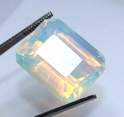 Piedra preciosa suelta certificada corte esmeralda 62 quilates ópalo multicolor único natural Foto 1 de 4