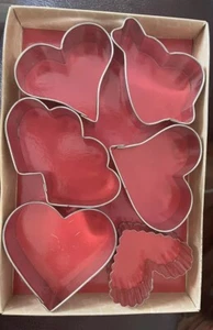 Unbranded Set of 6 Metal Heart Cookie Cutters   In Box. Vintage. Approx 3 Inches - Picture 1 of 3