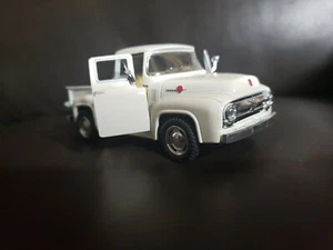 1956 FORD F-100 SCALE 1/38 - Picture 1 of 6