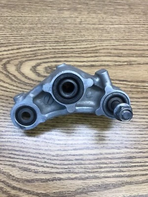 Brazo de suspensión Kawasaki Ninja ZX6R 636 2005-2020 UNI TRAK PARTE # 39007-0045 Foto 1 de 4