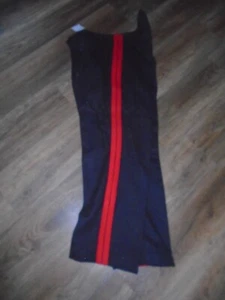 PANTALÓN DE VESTIR EJÉRCITO BRITÁNICO EDICIÓN HOMBRE Nº1 DOS RAYAS ROJAS CINTURA 96CM - Imagen 1 de 4