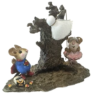Wee Forest Folk M-339 "Sister's Ghostly Haunt" Retired - Imagen 1 de 8