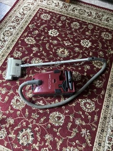 Hoover Futura 650 Total System Performance Vacuum - Works Great!! - Picture 1 of 17