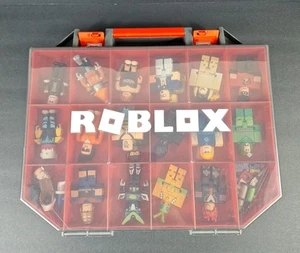 Roblox Collector’s Carry Case mit 19 Figuren plus Zubehör - Bild 1 von 8