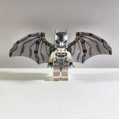 LEGO Space Batman Minifigure 76025 Super Heroes DC Silver Bruce Wayne Minifig - Image 1 of 4