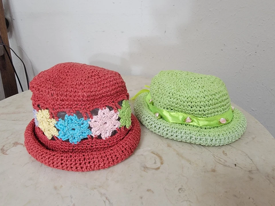 Lote de 2 Sombreros Niñas Verano Flor Crochet Algodón Verde Lima y Rosa Coral Foto 1 de 1