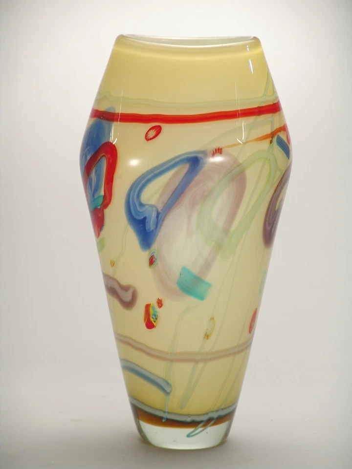 PG60689- JARRÓN DE CELEBRACIÓN DALE TIFFANY Foto 1 de 1