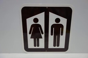 RESTROOM SIGN NATIONAL PARK BAKED ENAMEL SIGN. MINT NOS. HEAVY OUTDOOR SIGN. - Picture 1 of 2