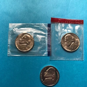 1987 P D S Jefferson Nickels 2-Unc & 1 Proof 3 Coins Mint Cello FREE SHIP - Picture 1 of 2