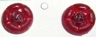 (2) VINTAGE 3/4" MAJESTY QUALITY 5-POINT STAR RED CASEIN 2-HOLE BUTTONS (M224) - Image 1 of 2