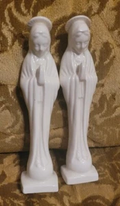2 estatuas religiosas de colección de 7" de alto rezando de María Madonna - Imagen 1 de 2