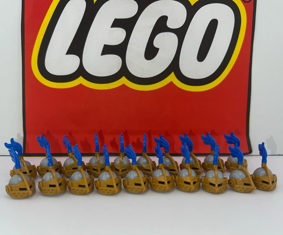 Lego Castillo Gris Azulado Claro Casco con Oro Plata Visera Punta Azul 60 un. Foto 1 de 3