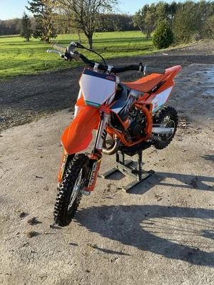 2025 KTM 50 Sx Factory Edition 50cc Motocross Bike - Image 1 of 4