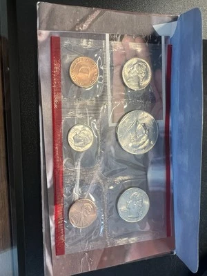 1996 US Mint Set- Original Packaging 10 Coins - 2 Coins Removed - Image 1 of 4