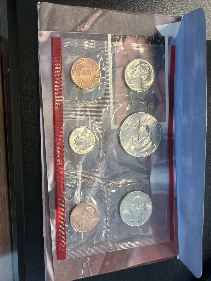 1996 US Mint Set- Original Packaging 10 Coins - 2 Coins Removed - Image 1 of 4