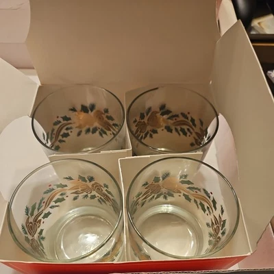 Juego de 4 vasos de cristal Libbey Navidad vacaciones arco dorado acebo Foto 1 de 4