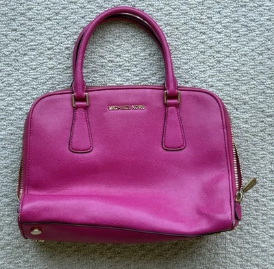 BOLSO CARTERA MICHAEL KORS SUTTON MEDIANO CUERO SAFFIANO ROSA OSCURO Foto 1 de 4
