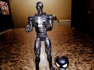 Marvel Legends ToyBiz 6" SPIDER-MAN Black Suit Symbiote Figur mit Mini Funko - Bild 1 von 4