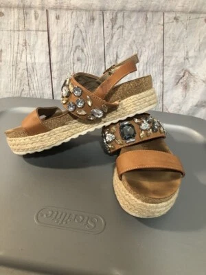 Sandalias planas informales de playa Xti para dama con plataforma talla 36 EUR Foto 1 de 4