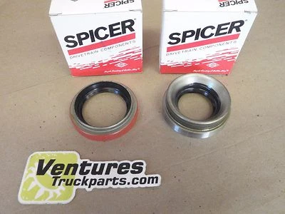 1994-1999 Dodge Ram 2500HD 3500 Front 4x4 Axle Inner Tube Oil Seals Left & Right - Image 1 of 4