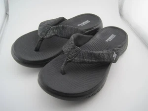 Skechers GOGA MAX Women 7.5 Black Fabric Strap Cushion Comfort Flip Flop Sandals - Picture 1 of 10