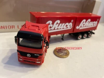 Schuco Junior Linea 22030 Mercedes Benz Actros Semi Rimorchio Rosso Al 1/87 - Immagine 1 di 4