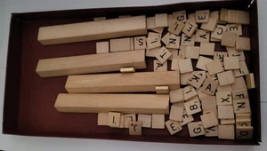 Scrabble Crossword Game S&R Games 1976 Vintage Selchow & Righter Wood Tiles - Picture 1 of 7