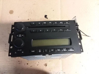 Receptor de radio reproductor de CD US8 06 2006 Chevy Uplander 15806261 Foto 1 de 4