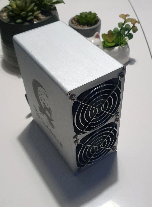 Goldshell Mini Doge Miner 235W 185MH/s VoskCoin edition - Dogecoin & Litecoin - Image 1 of 4
