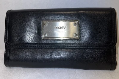 DKNY Donna Karen Nueva York Marrón Cuero Logo Cartera Larga Tri Plegable NUEVO Foto 1 de 4