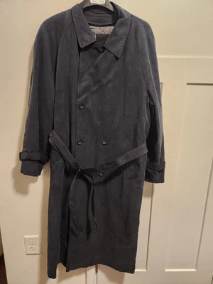 Bill Blass Black Label Men's Long Belted Trench Coat Size 44 Long - Image 1 of 4