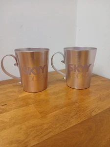 Juego de 2 tazas Skyy Vodka Moscow Mule acero inoxidable o estaño rosa - Imagen 1 de 4