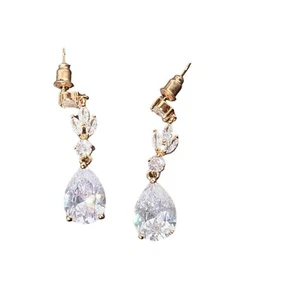 Nuevos pendientes colgantes de oro hipoalergénicos para mujer - Imagen 1 de 4