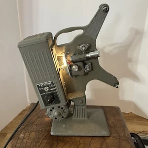 Projecteur de film Keystone R-37 8 mm avec étui projecteur Keystone - Photo 1/11