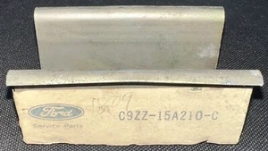 NOS 1969 Ford Mustang SIde Marker Retainer - Picture 1 of 2