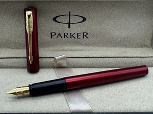 Excelente Pluma Estilográfica Parker Vector XL Color Rojo + Clip Dorado Plumín Fino Sin Caja - Imagen 1 de 5