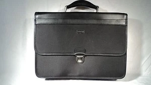 Maletín Kenneth Cole 53143 Negro Cuero Napa y Nailon con solapa para portátil - Imagen 1 de 7