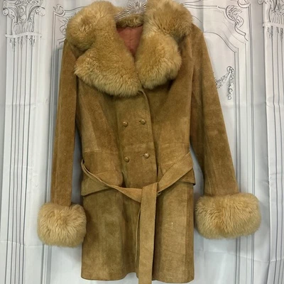 Abrigo Penny Lane gamuza/piel hecho a medida con cinturón doble botonadura Foto 1 de 4