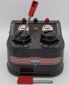 American Flyer 30B Vintage S 300 Watt Transformer - Runs 2 Trains - Picture 1 of 7