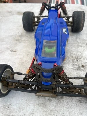RC Racing skid - Image 1 of 3