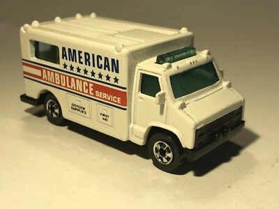 Ford E-Series 1988 3 pulgadas ambulancia americana Hot Wheels 1/64 diecast como nuevo suelto Foto 1 de 4